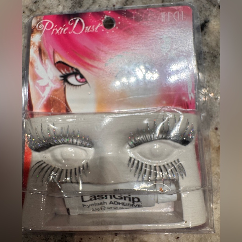 Glitter Eyelashes with LashGrip Adhesive - OS